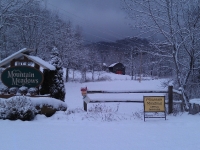 snowy-morning-in-mountain-meadows